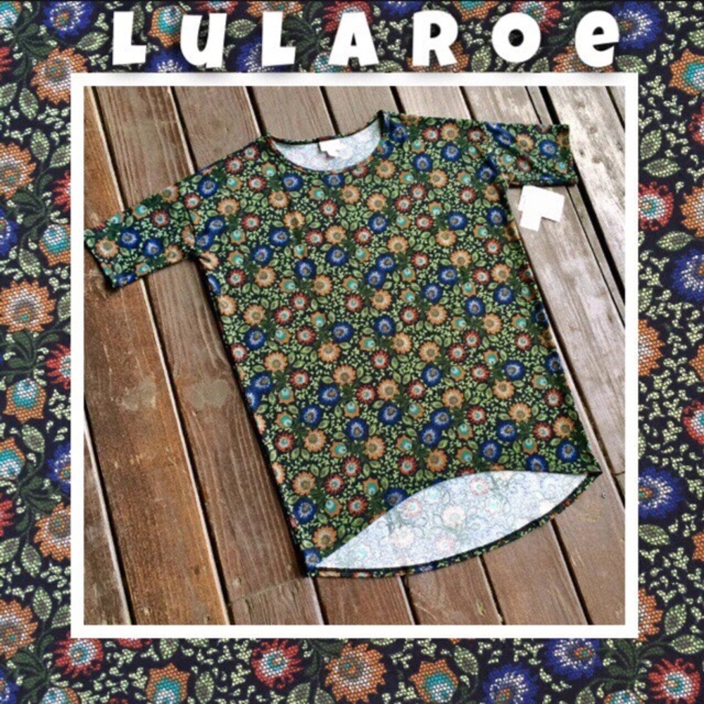 NWT—LULAROE Irma Tunic